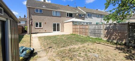 3 bedroom Terraced House to let in Mantlefield Road, Corby, NN18