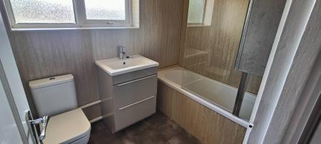 3 bedroom Terraced House to let in Mantlefield Road, Corby, NN18