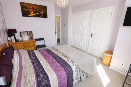 3 bedroom Detached house for sale in Warwick Gardens, Thrapston, NN14