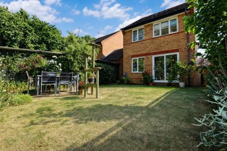 3 bedroom Detached house for sale in Warwick Gardens, Thrapston, NN14