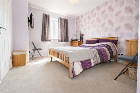 3 bedroom Detached house for sale in Warwick Gardens, Thrapston, NN14
