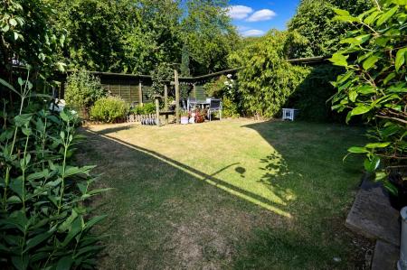 3 bedroom Detached house for sale in Warwick Gardens, Thrapston, NN14