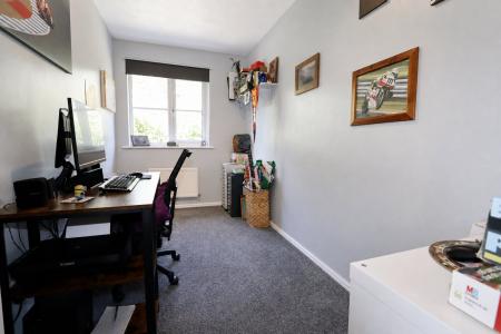 3 bedroom Detached house for sale in Warwick Gardens, Thrapston, NN14