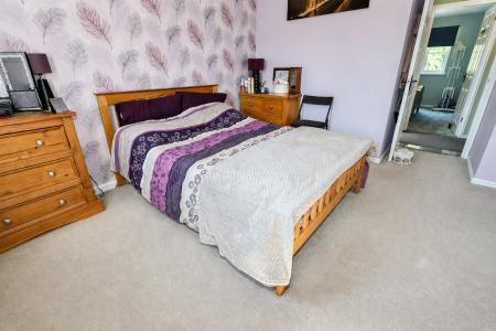 3 bedroom Detached house for sale in Warwick Gardens, Thrapston, NN14