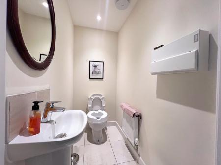 4 bedroom Detached house for sale in Harvest Close, Weldon, NN17