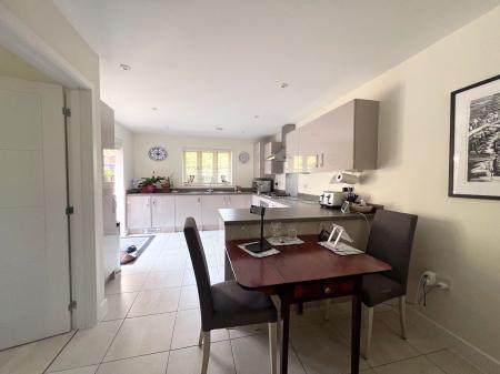 4 bedroom Detached house for sale in Harvest Close, Weldon, NN17