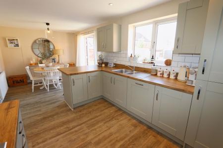 3 bedroom Detached house for sale in Bowman Road, Weldon, NN17