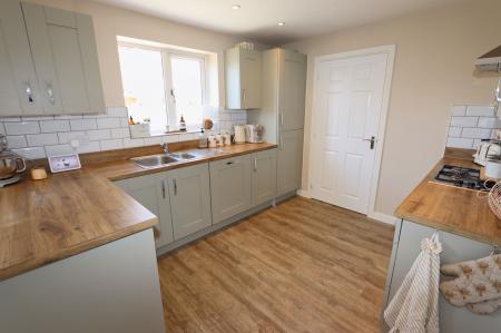 3 bedroom Detached house for sale in Bowman Road, Weldon, NN17