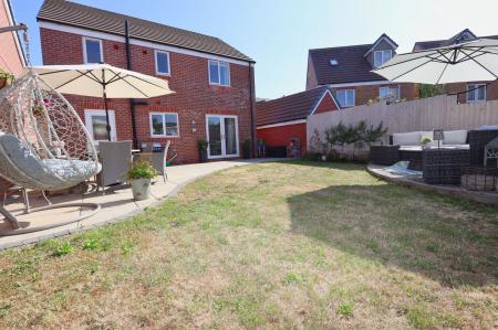 3 bedroom Detached house for sale in Bowman Road, Weldon, NN17