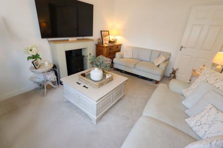 3 bedroom Detached house for sale in Bowman Road, Weldon, NN17