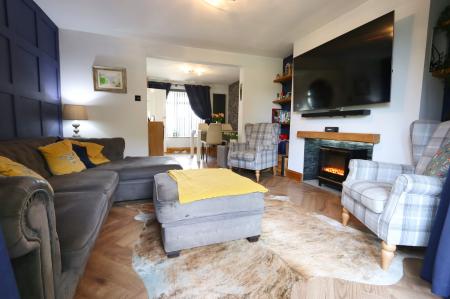 3 bedroom Semi-detached house for sale in Cambridge Avenue, Corby, NN17