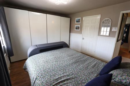 3 bedroom Semi-detached house for sale in Cambridge Avenue, Corby, NN17