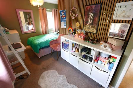 3 bedroom Semi-detached house for sale in Cambridge Avenue, Corby, NN17
