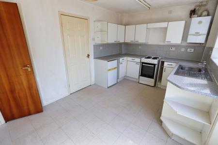 3 bedroom Semi-detached house for sale in Viking Close, Kettering, NN16