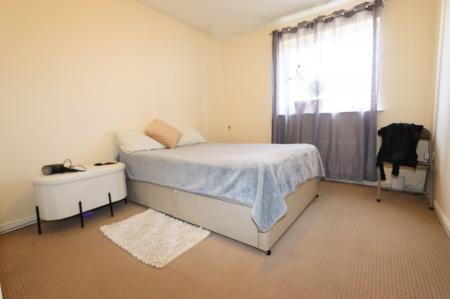 2 bedroom Apartment for sale in Hatfield Close, Corby, NN18