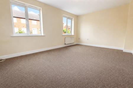 4 bedroom Town house for sale in Bellway Close, Kettering, NN16