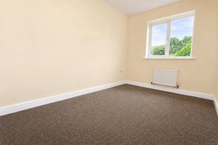 4 bedroom Town house for sale in Bellway Close, Kettering, NN16