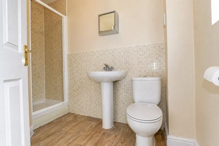 4 bedroom Town house for sale in Bellway Close, Kettering, NN16