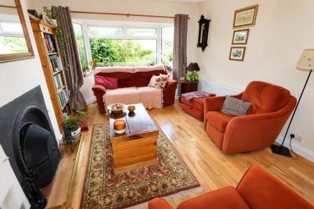 3 bedroom Semi-detached house for sale in John Street, Thrapston, NN14