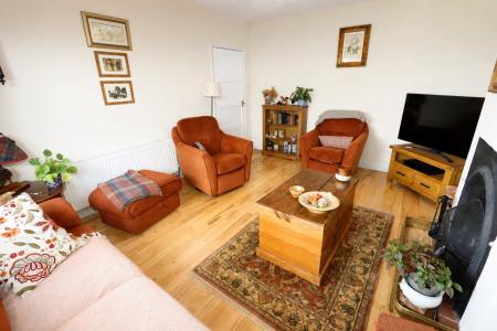 3 bedroom Semi-detached house for sale in John Street, Thrapston, NN14