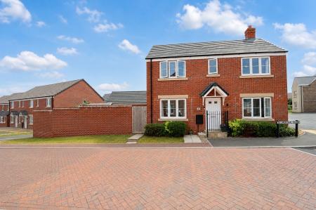 3 bedroom Detached house for sale in Blumenthal Close, Weldon, NN17