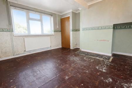 3 bedroom Terraced House for sale in Woodlands Road, Weldon, NN17