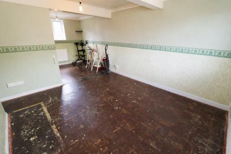 3 bedroom Terraced House for sale in Woodlands Road, Weldon, NN17