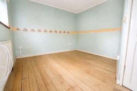3 bedroom Terraced House for sale in Woodlands Road, Weldon, NN17