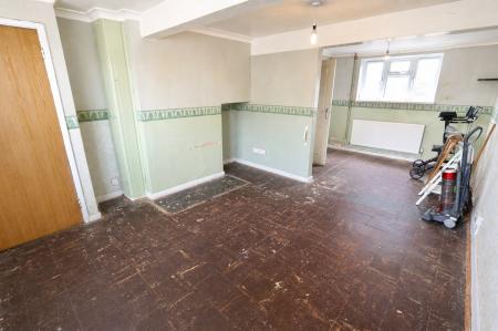 3 bedroom Terraced House for sale in Woodlands Road, Weldon, NN17