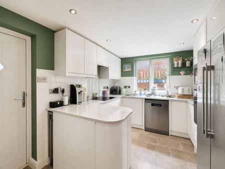 3 bedroom Cottage for sale in Arnhill Road, Gretton, NN17