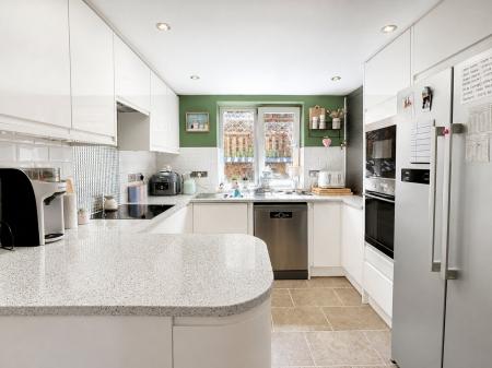 3 bedroom Cottage for sale in Arnhill Road, Gretton, NN17