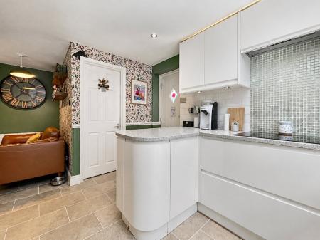3 bedroom Cottage for sale in Arnhill Road, Gretton, NN17