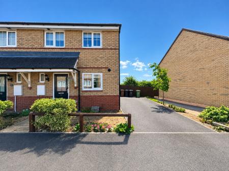 Shackleton close, Corby, NN18