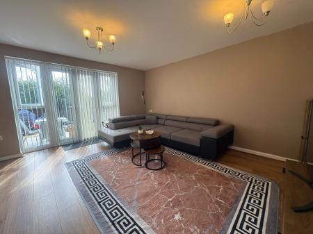 3 bedroom Semi-detached house to let in Shackleton close, Corby, NN18