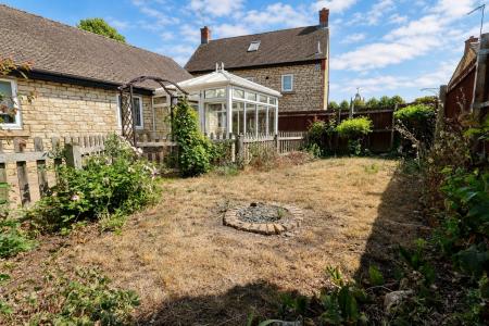 2 bedroom Detached bungalow for sale in Church View, Weldon, NN17