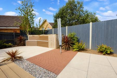 4 bedroom Detached house for sale in Fieldfare Close, Corby, NN18