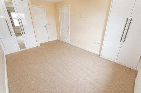4 bedroom Detached house for sale in Fieldfare Close, Corby, NN18