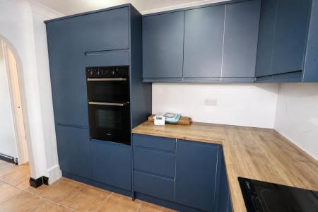 4 bedroom Link detached house for sale in Dresden Close, Corby, NN18