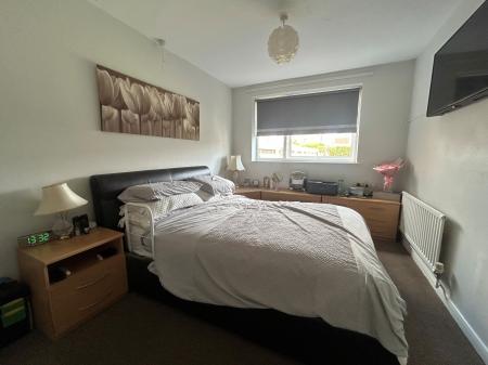 2 bedroom Bungalow to let in Shire Road, Corby, NN17