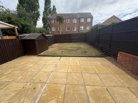 1 bedroom House of Multiple Occupation to let in Chepstow Road, Oakley Vale, Corby, NN18