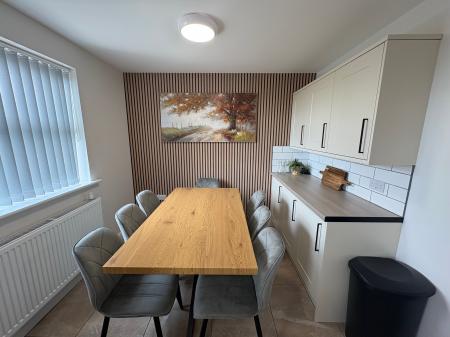 1 bedroom House of Multiple Occupation to let in Chepstow Road, Oakley Vale, Corby, NN18