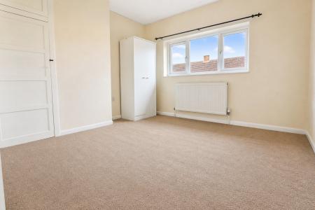 3 bedroom Semi-detached house for sale in Manor Road, Rothwell, NN14