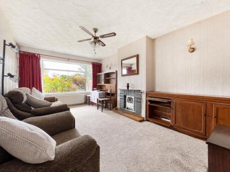 2 bedroom Semi-detached bungalow for sale in The Ridings, Desborough, NN14