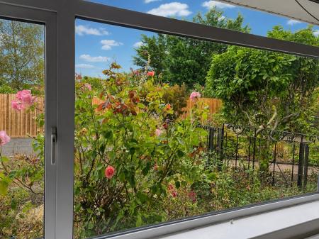 2 bedroom Semi-detached bungalow for sale in The Ridings, Desborough, NN14