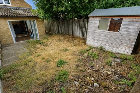 2 bedroom End of terrace house for sale in Swan Close, Burton Latimer, NN15