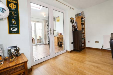 2 bedroom End of terrace house for sale in Swan Close, Burton Latimer, NN15