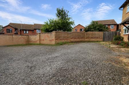 2 bedroom End of terrace house for sale in Swan Close, Burton Latimer, NN15