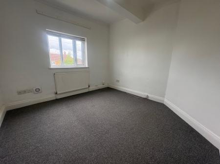 3 bedroom Semi-detached house to let in Stephenson Way, Corby, NN17