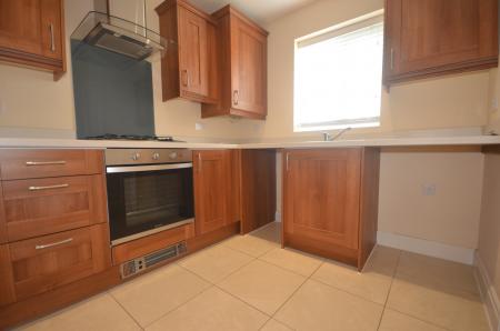 2 bedroom Terraced House to let in London Road, Priors Hall Park, Corby, NN17