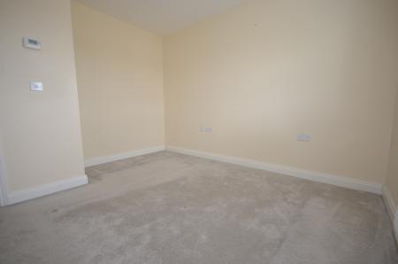 2 bedroom Terraced House to let in London Road, Priors Hall Park, Corby, NN17